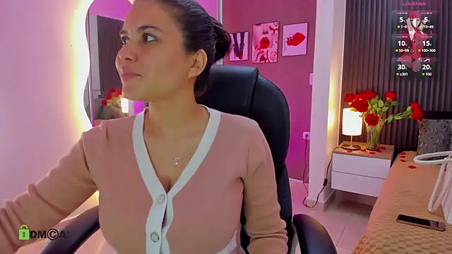 natasha  jackson online show from March 5, 12:01 pm