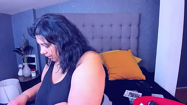 AmyCubes online show from May 31, 5:48 am