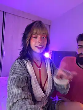 Snapshot of Kitty_arts chatting on February 15, 1:21 am Kitty arts online show from February 15, 1:21 am