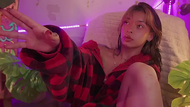 Snapshot of Kitty_arts chatting on February 28, 9:55 pm Kitty arts online show from February 28, 9:55 pm