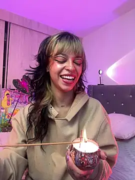 Snapshot of Kitty_arts chatting on March 16, 3:39 pm Kitty arts online show from March 16, 3:39 pm