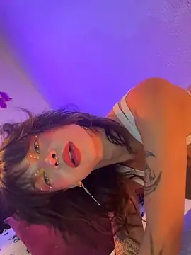 Snapshot of Kitty_arts chatting on October 19, 5:35 pm Kitty arts online show from October 19, 5:35 pm