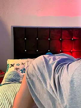 Snapshot of Kitty_arts chatting on November 13, 7:46 pm Kitty arts online show from November 13, 7:46 pm