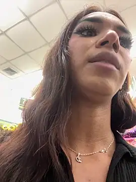 Snapshot of Nikol_Rang__ chatting on November 27, 3:36 pm Nikol Rang online show from November 27, 3:36 pm