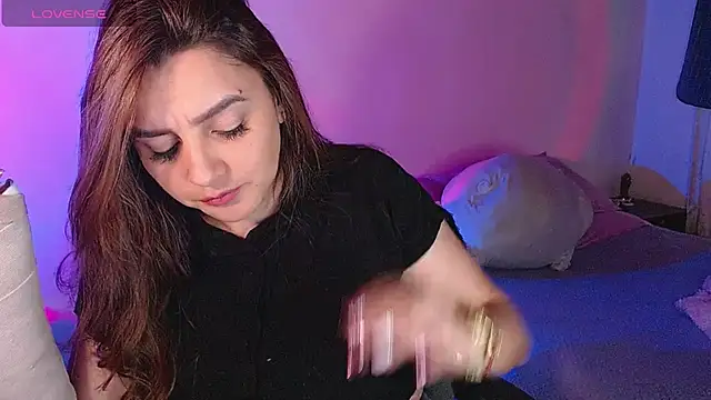 Snapshot of Lu_perez chatting on December 18, 9:18 pm Lu perez online show from December 18, 9:18 pm