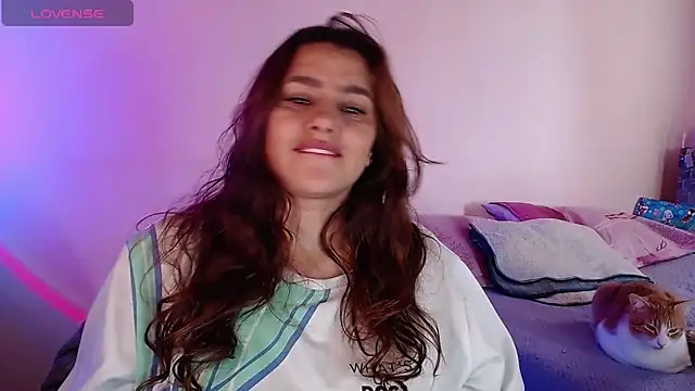 Snapshot of Lu_perez chatting on December 23, 3:33 pm Lu perez online show from December 23, 3:33 pm