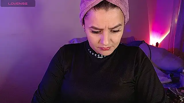 Snapshot of Lu_perez chatting on January 9, 1:08 am Lu perez online show from January 9, 1:08 am