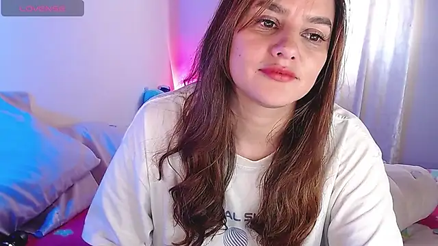 Snapshot of Lu_perez chatting on January 15, 5:15 pm Lu perez online show from January 15, 5:15 pm