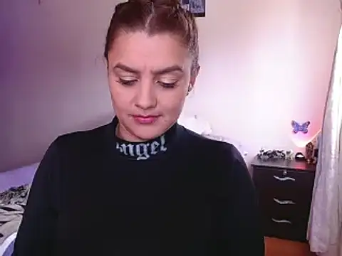 Snapshot of Lu_perez chatting on February 26, 6:32 pm Lu perez online show from February 26, 6:32 pm