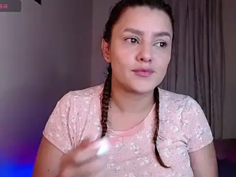 Snapshot of Lu_perez chatting on March 22, 2:37 am Lu perez online show from March 22, 2:37 am