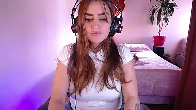 Snapshot of Lu_perez chatting on September 20, 7:37 pm Lu perez online show from September 20, 7:37 pm