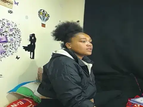 Snapshot of katty_ebonny chatting on February 19, 3:06 am katty ebonny online show from February 19, 3:06 am
