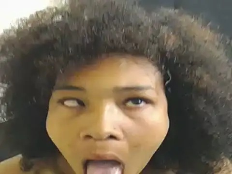Snapshot of katty_ebonny chatting on February 22, 2:50 am katty ebonny online show from February 22, 2:50 am