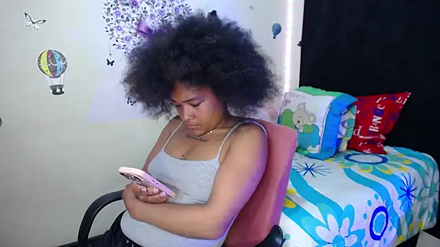 Snapshot of katty_ebonny chatting on September 11, 3:39 am katty ebonny online show from September 11, 3:39 am
