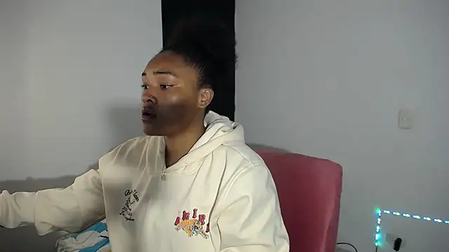 Snapshot of katty_ebonny chatting on September 23, 2:47 am katty ebonny online show from September 23, 2:47 am