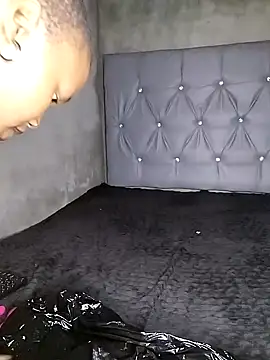 Snapshot of Sego_TeeTee chatting on February 23, 1:46 am Sego TeeTee online show from February 23, 1:46 am