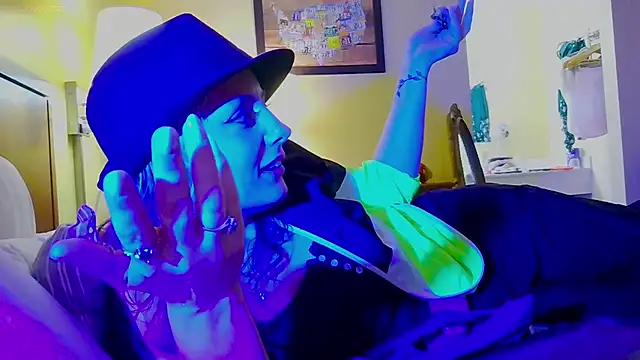 SkarlettRose96 online show from March 8, 5:33 am