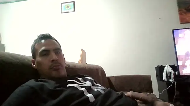 j vergon online show from February 7, 9:15 pm