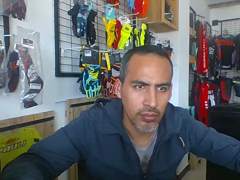 j vergon online show from October 11, 3:43 pm