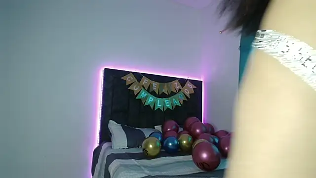 IssabellaLopez online show from November 14, 12:15 pm