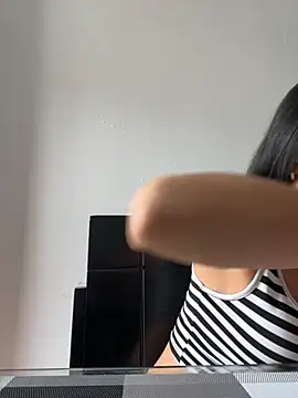 IssabellaLopez online show from November 18, 4:33 pm