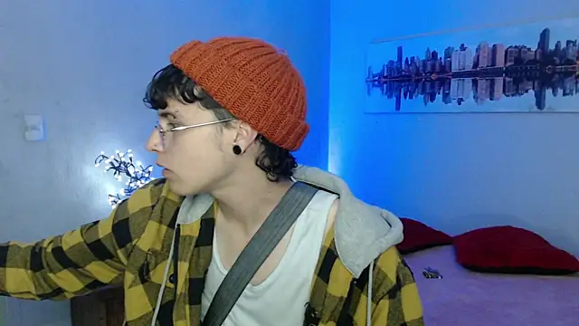 Jeam hot online show from December 9, 9:05 pm