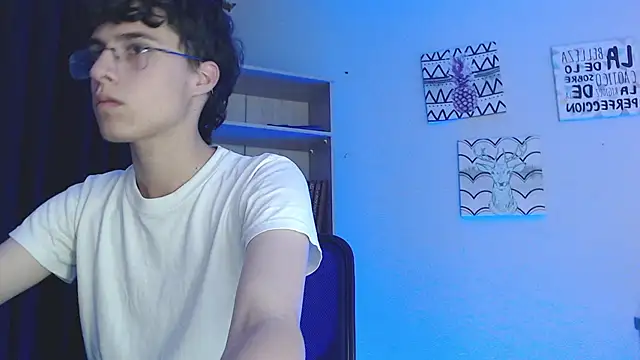 Jeam hot online show from December 18, 9:08 pm