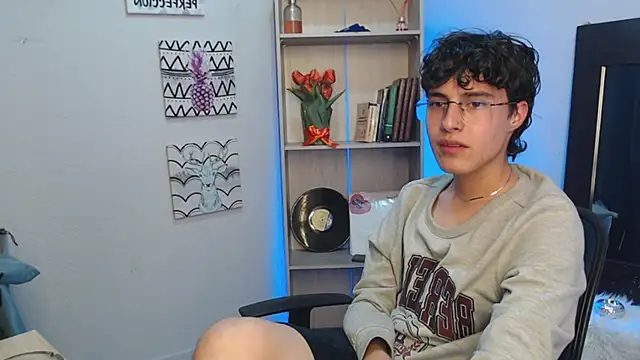 Jeam hot online show from January 8, 12:28 am