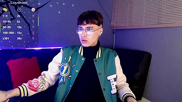 Jeam hot online show from September 23, 9:29 pm