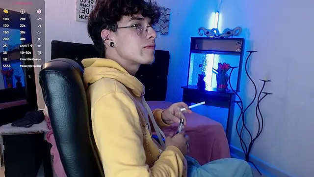 Jeam hot online show from December 4, 10:29 pm