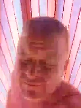 Snapshot of swingr chatting on January 8, 1:20 pm swingr online show from January 8, 1:20 pm