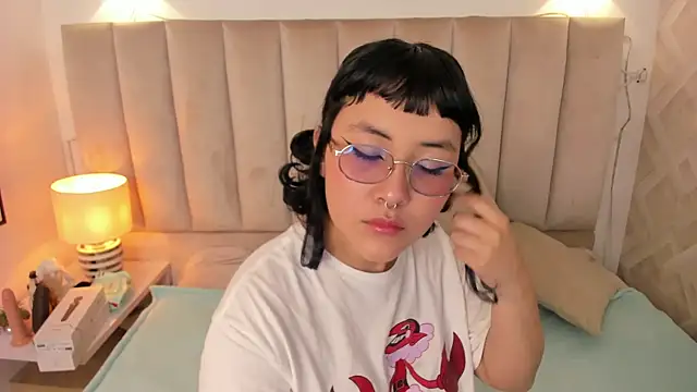 Haru Bonny online show from January 8, 7:38 pm