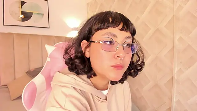 Haru Bonny online show from March 31, 7:36 pm