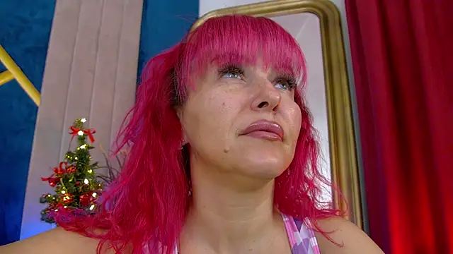 Foxxxy MILF online show from December 17, 4:51 am