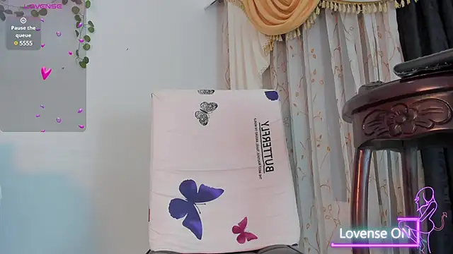 saskia secret online show from February 22, 8:42 pm