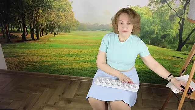 Snapshot of Ava_Gardner_ chatting on February 10, 7:15 am Ava Gardner online show from February 10, 7:15 am