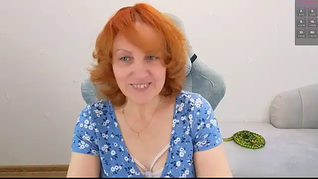 Snapshot of Ava_Gardner_ chatting on November 10, 9:30 am Ava Gardner online show from November 10, 9:30 am