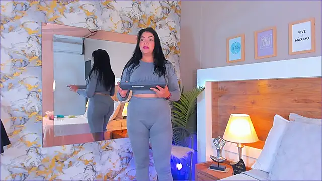 EmaBakker online show from January 19, 11:25 am