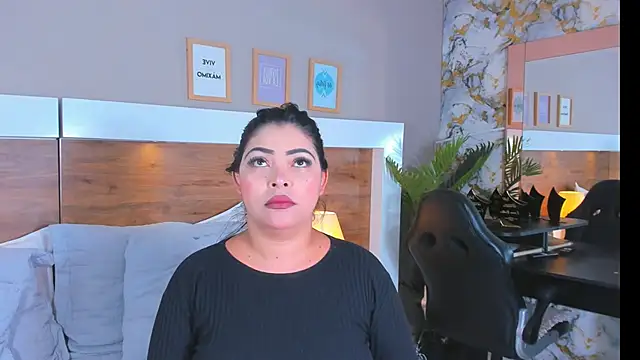 EmaBakker online show from April 7, 11:43 am