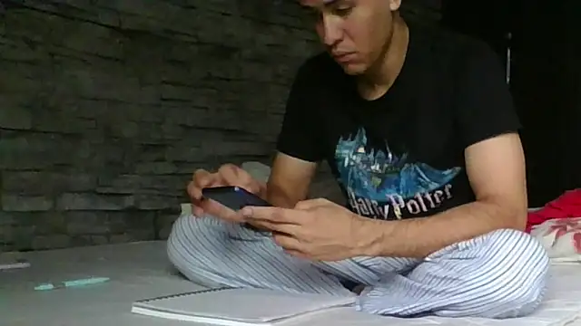Snapshot of Sexylatin64 chatting on April 16, 1:12 pm Sexylatin64 online show from April 16, 1:12 pm