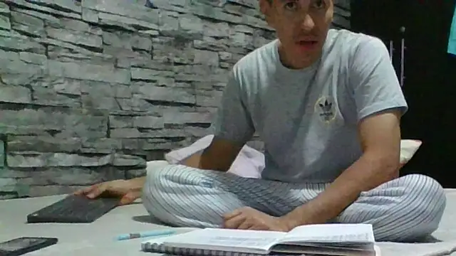 Snapshot of Sexylatin64 chatting on April 18, 12:47 am Sexylatin64 online show from April 18, 12:47 am