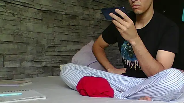Snapshot of Sexylatin64 chatting on April 18, 12:53 pm Sexylatin64 online show from April 18, 12:53 pm
