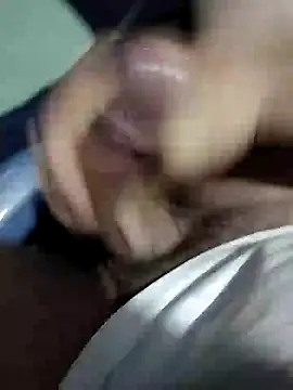 Snapshot of lm279 chatting on December 18, 8:03 pm lm279 online show from December 18, 8:03 pm