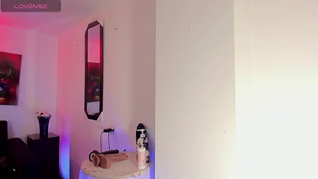 Venus R0se online show from November 16, 11:49 am