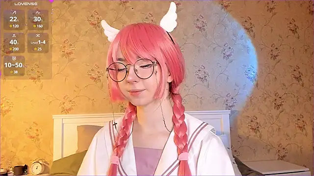 Snapshot of Nora_Failure chatting on December 9, 4:56 am Nora Failure online show from December 9, 4:56 am