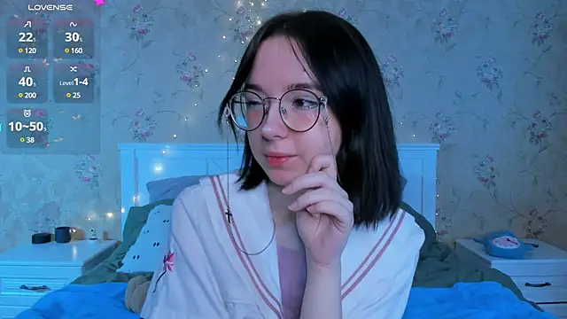 Snapshot of Nora_Failure chatting on January 6, 4:58 am Nora Failure online show from January 6, 4:58 am