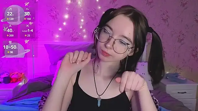 Snapshot of Nora_Failure chatting on January 30, 7:18 am Nora Failure online show from January 30, 7:18 am