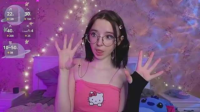 Snapshot of Nora_Failure chatting on February 3, 10:58 am Nora Failure online show from February 3, 10:58 am