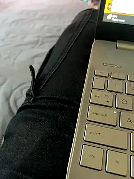 R32RLINE online show from September 13, 8:58 am