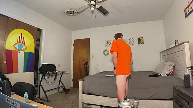 twentywithafelonyy online show from October 31, 3:57 pm